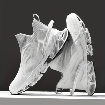 New Four Seasons Running Shoes with Breathable Mesh Surface